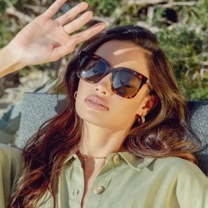 DIFF Eyewear Women's Bella Tortoise and Grey Polarized Lens Sunglasses